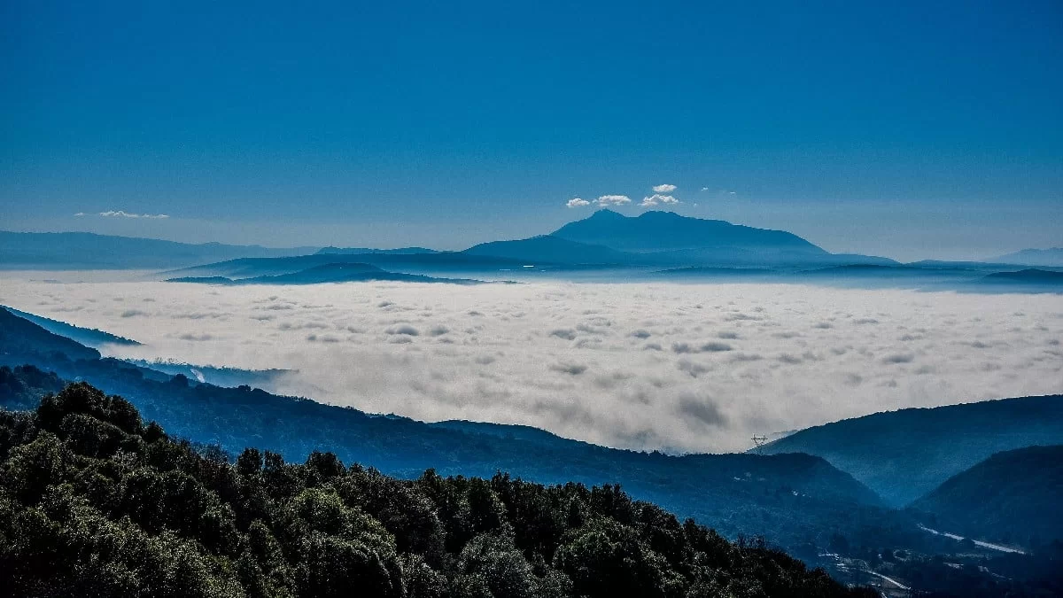 Καιρός: Νεφώσεις, τοπικές βροχές και καταιγίδες σήμερα 13/1 - Προσοχή στον παγετό σε αυτές τις περιοχές