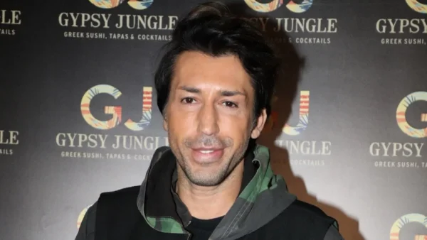 «Μου επιτέθηκε άσχημα, χτυπώντας με...» - Η απάντηση του Κωνσταντίνου Εμμανουήλ για τον φερόμενο ξυλοδαρμό στην σύντροφό του 