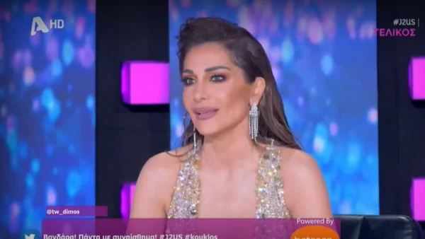 «Πέρασαν 30 χρόνια και δεν είμαι πια μόνη! Είμαι...» - "Λύγισε" στον αέρα του J2US η Δέσποινα Βανδή