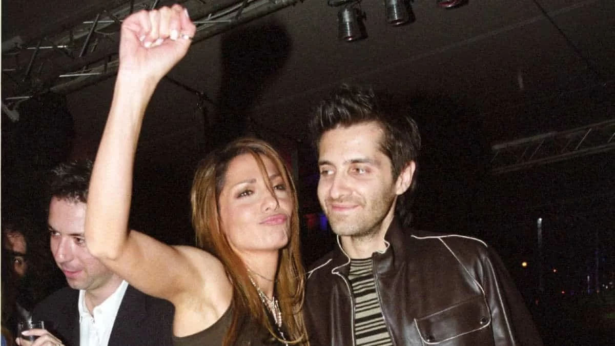 Αξέχαστες φωτογραφίες: Η εμφάνιση της Δέσποινας Βανδή, το 2004 σε εκδήλωση, χωρίς σουτιέν