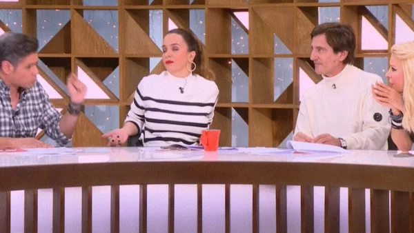 «Το δικό της θέμα η Φαίη θα...» - Η σπόντα της Ελένης Μενεγάκη για τα spoiler του Ουγγαρέζου