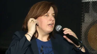 Πολλά κιλά μείον - Έκανε το κοινό να παραμιλά με την θεαματική αλλαγή στην εμφάνισή της η Γωγώ Τσαμπά