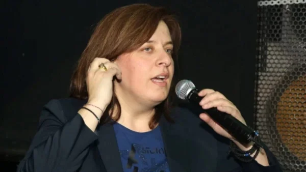 Πολλά κιλά μείον - Έκανε το κοινό να παραμιλά με την θεαματική αλλαγή στην εμφάνισή της η Γωγώ Τσαμπά