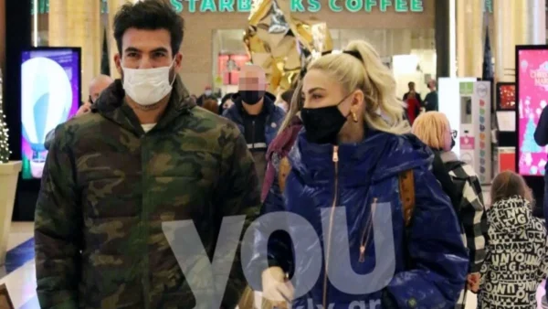 «Το μπεμπάκι μας...» - Στον γιατρό με το νεογέννητο Ιωάννα Τούνη και Δημήτρης Αλεξάνδρου