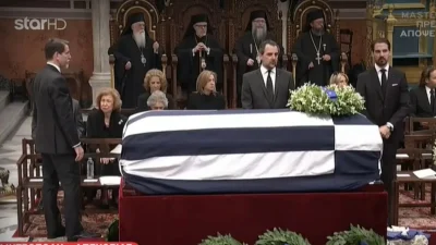 Κηδεία τέως βασιλιά Κωνσταντίνου: Τα αντικείμενα που τοποθέτησαν στο φέρετρό του