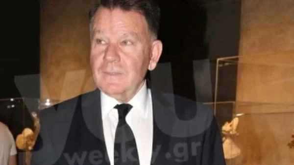 Δεν τον είχαμε δει με άλλη γυναίκα μετά το διαζύγιο με τη Βατίδου - Πολύ ερωτευμένος ο Αλέξης Κούγιας