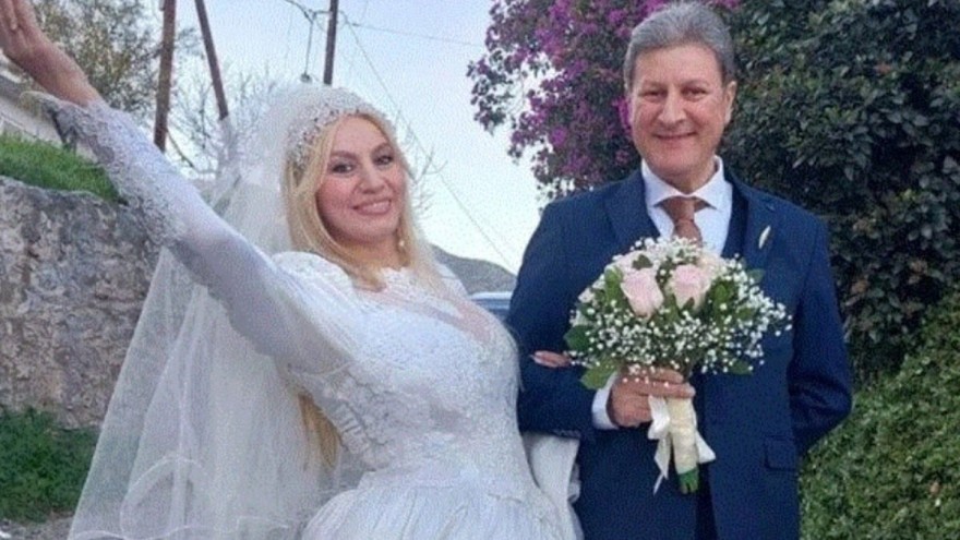 Η ανάρτηση από τον γάμο τους