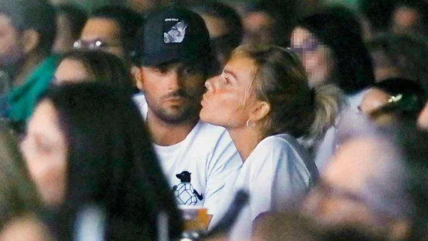 Ιωάννα Μαλέσκου: Για προσκύνημα στον Ταξιάρχη με φουσκωμένη κοιλίτσα και τον σύντροφό της