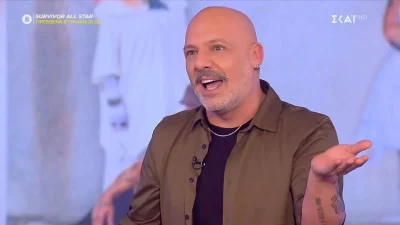 Γέλιο μέχρι δακρύων με το σαρδάμ του Νίκου Μουτσινά - Τι συνέβη στην παράσταση που πρωταγωνιστεί