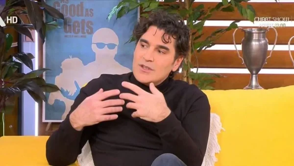 «Καθόλου δεν ψωνίστηκα...» - Η αιχμηρή δήλωση του Παπακαλιάτη για την είσοδο του Maestro στο Netflix