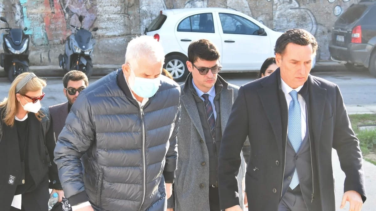 «Η Παπαχαραλάμπους είπε οτι κατουρούσα στο νιπτήρα, δικάστε με...» - Η απολογία του Πέτρου Φιλιππίδη για τις κατηγορίες που τον βαραίνουν