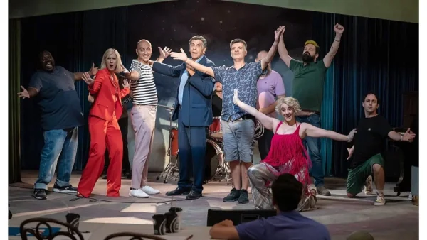 Τα Νούμερα: Η Μαρίζα Ρίζου τραγουδά στη «Μάντρα»