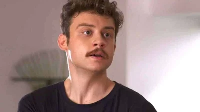 Χαιρέτα μου τον πλάτανο (11/1): Ο Κανέλλος συλλαμβάνει τον Πετράν - Βρίσκει στην τσάντα του...