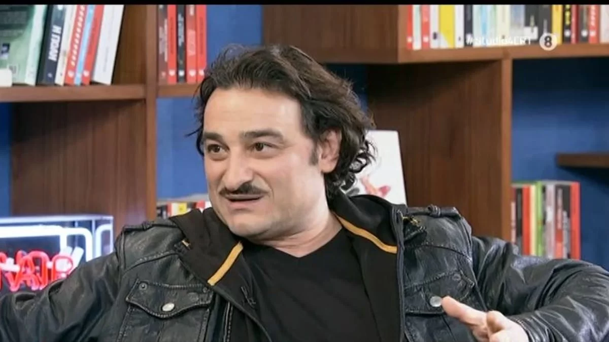 «Ξερίζωσε την μπαλκονόπορτα και...» - Καρέ καρέ η περιγραφή της έκρηξης στο σπίτι του Χαραλαμπόπουλου