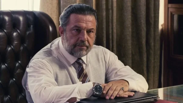 Παγιδευμένοι: Δύο ποτήρια κρασί με ένα... - Έτσι θα μάθει ο Αλέκος ότι η γυναίκα του έχει εραστή