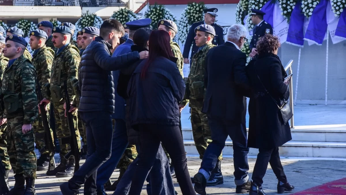 Ανδραβίδα: «Κάθε πρωί με ξυπνούσε, με χάιδευε, με φιλούσε...» - Ραγίζουν καρδιές με την εξομολόγηση της συντρόφου του 29χρονου πιλότου