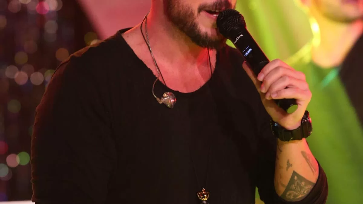 Στο νοσοκομείο γνωστός έλληνας τραγουδιστής - Τι συνέβη ανήμερα του Αγίου Βαλεντίνου