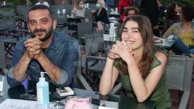 Με πετσέτα στο κεφάλι και άκρως αδυνατισμένη - Η ανάρτηση της Χρύσας Μιχαλοπούλου πέντε μήνες μετά τον τοκετό