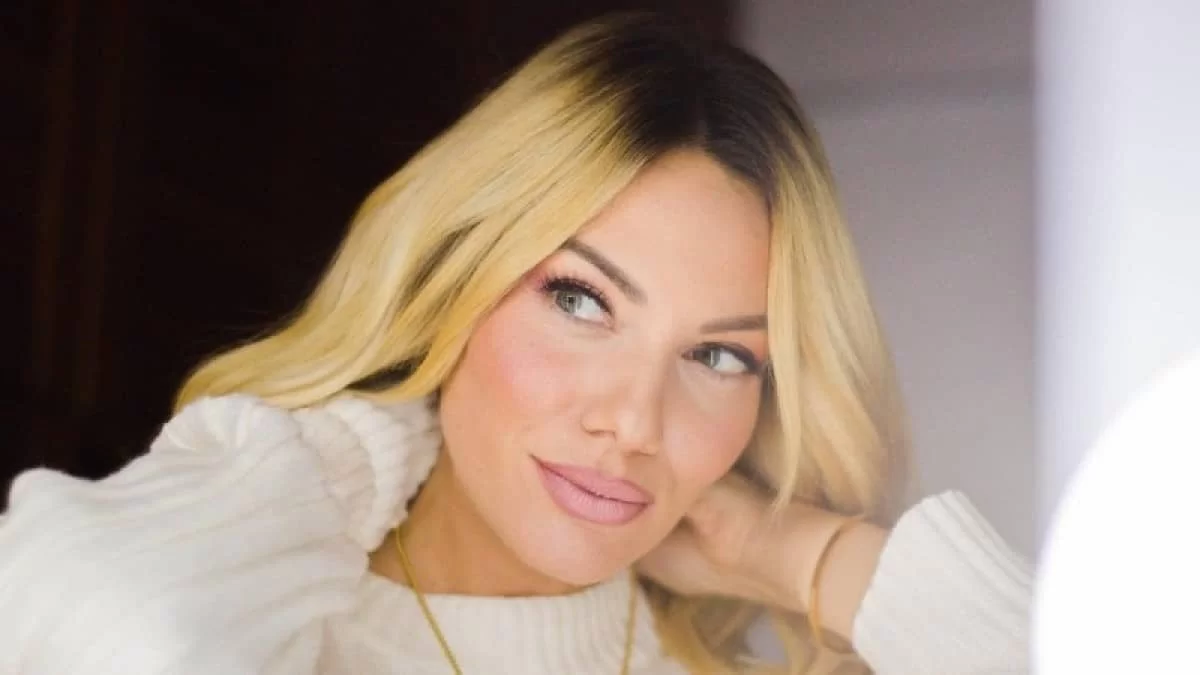 Το αποκάλυψε με μία φωτογραφία - Αυτό είναι το φύλο του μωρού που περιμένει η Ιωάννα Μαλέσκου