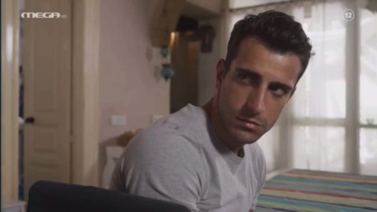 Γη της Ελιάς: Ο Αλέξης σε αμόκ - Πλακώνει στο ξύλο τη Μαργαρίτα και την Αθηνά