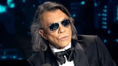 Ηλίας Ψινάκης: «Ήμουν κι εγώ στο...» - Η αποκάλυψη του παρουσιαστή για το σκάνδαλο με Ρουβά και Λαζόπουλο