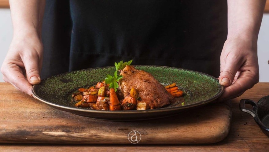 Σταματήστε να πλένεται το κρέας: Ο κίνδυνος που διατρέχει!