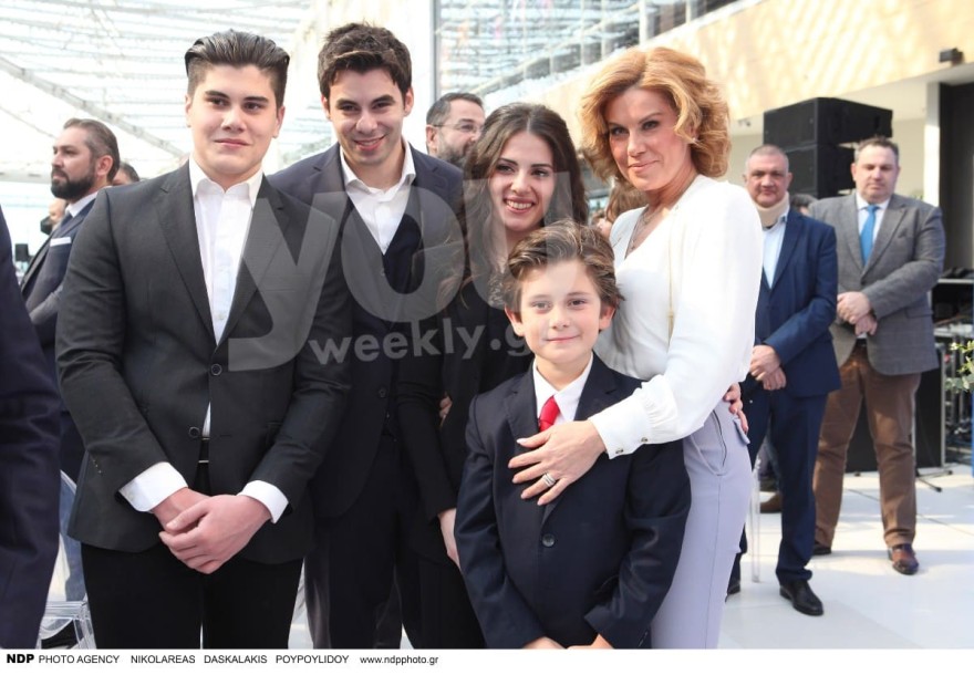 Μανωλίδου παιδιά