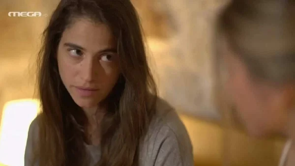 Μαύρο Ρόδο: Η Αλεξία κάνει έρωτα με τον δολοφόνο της μάνας της