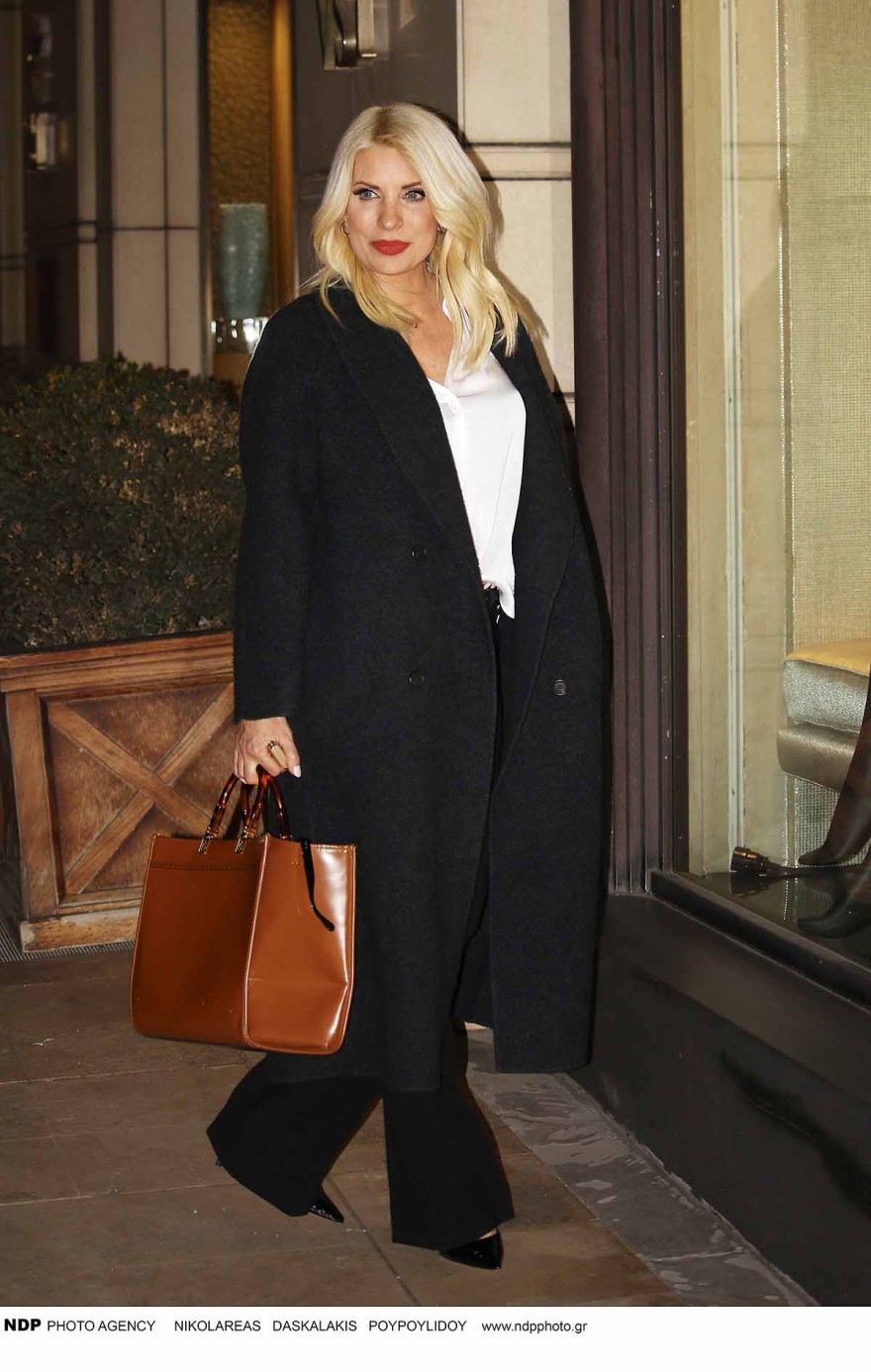 Ελένη Μενεγάκη ρούχα