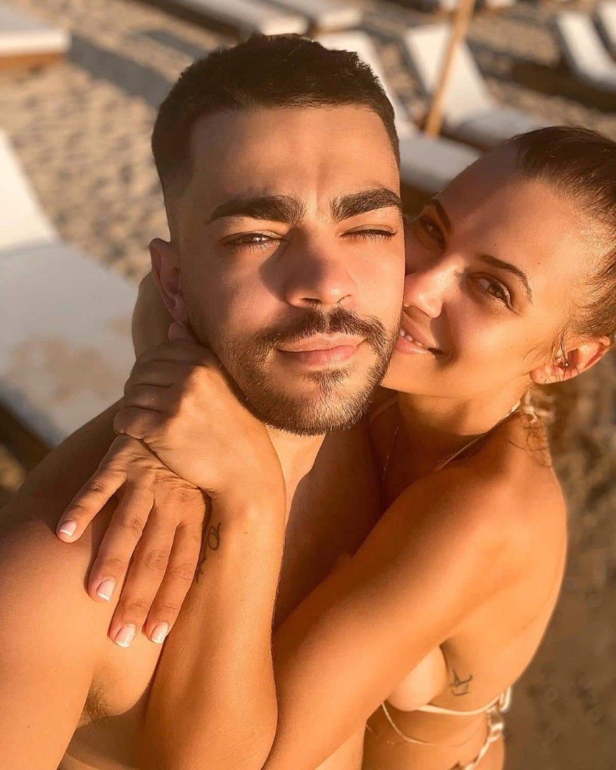 Λάουρα - Σαντικάι