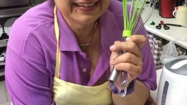 Αυτοκτόνησε ο γιος γνωστής Ελληνίδας τηλεμαγείρισσας - Αυτοπυροβολήθηκε στο κεφάλι με όπλο