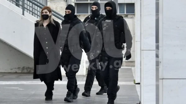 Τραγωδία Πάτρα: Σοβαρός άσσος στο μανίκι του Δασκαλάκη - Το μήνυμα που ''καίει'' τη Ρούλα Πισπιρίγκου