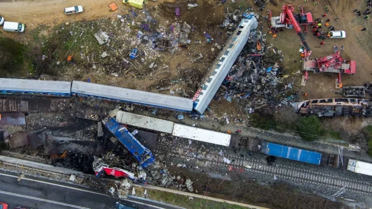 Τραγωδία Τέμπη: Εξαιρείται με υπουργική απόφαση η ΤΡΑΙΝΟΣΕ από την υποχρέωση αποζημίωσης των συγγενών των νεκρών - Όλη η αλήθεια