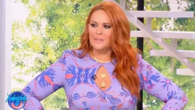 Χαμογέλα και Πάλι: «Τι συμβαίνει ρε παιδιά;» - Η παρατήρηση της Σίσσυς Χρηστίδου στους συνεργάτες της στην έναρξη της εκπομπής 