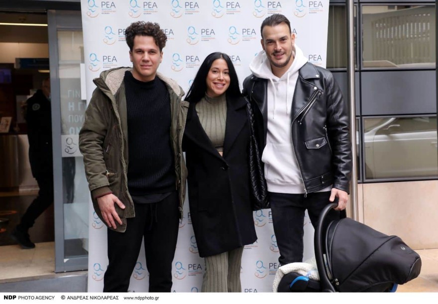 Η έξοδος από το μαιευτήριο του Αρσενίου με την Πλεύρη