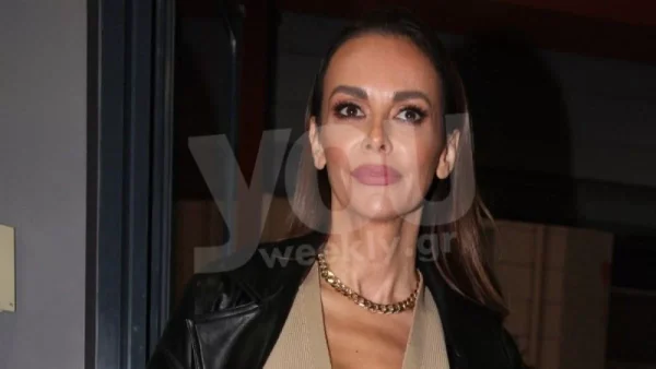 «Θυμήθηκα τα πρώτα χρόνια που ήμασταν στα ντουζένια μας» - "Στάζει μέλι" 21 χρόνια μετά τον γάμο της η Μπέττυ Μαγγίρα για τον σύζυγό της