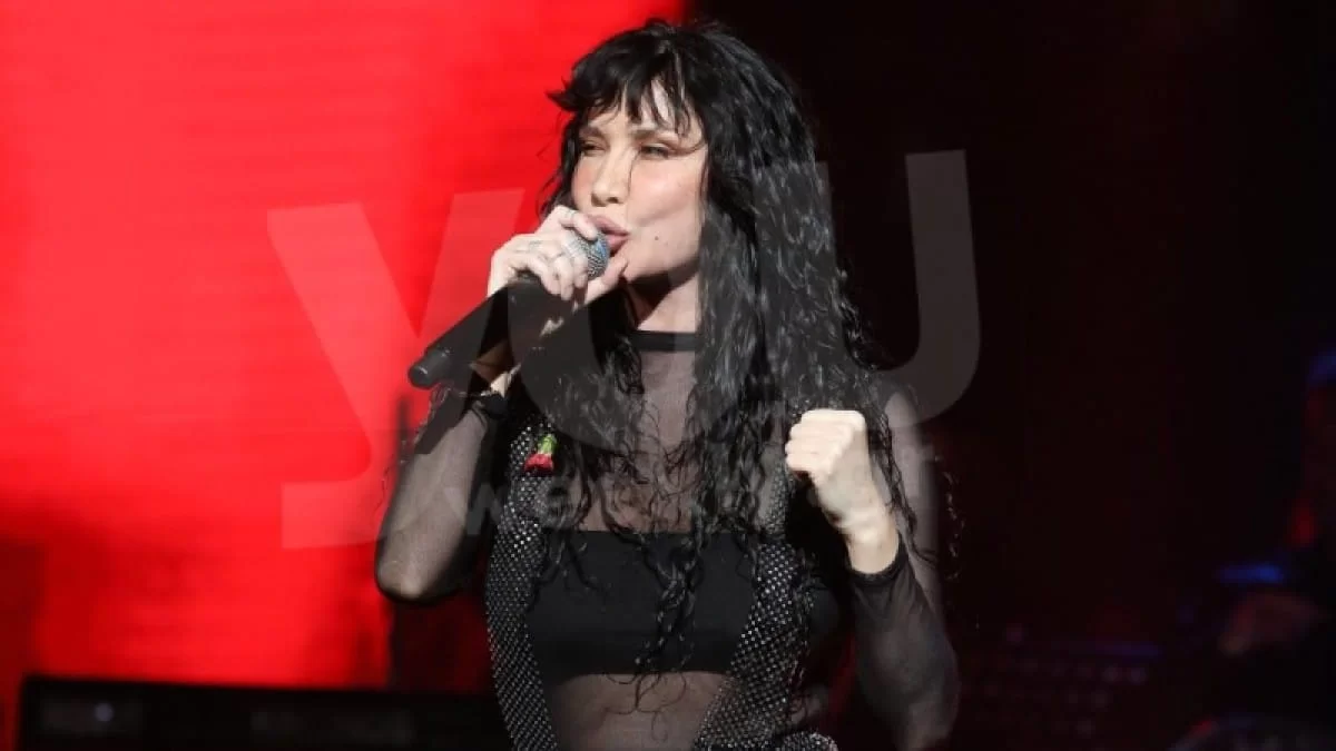 Τέμπη: Έπεσαν πάνω της να τη φάνε - Η Πάολα ολοκλήρωσε τη δωρεά της στις οικογένειες των τραυματιών