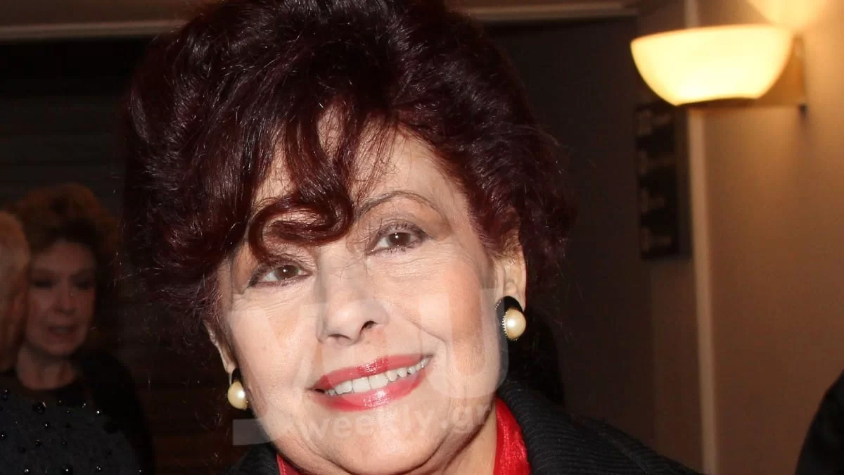 «Έχει γίνει σαν να την φούσκωσαν με σαμπρέλα...» Το ''άδειασμα'' της  Ανουσάκη για τις Ελληνίδες παρουσιάστριες