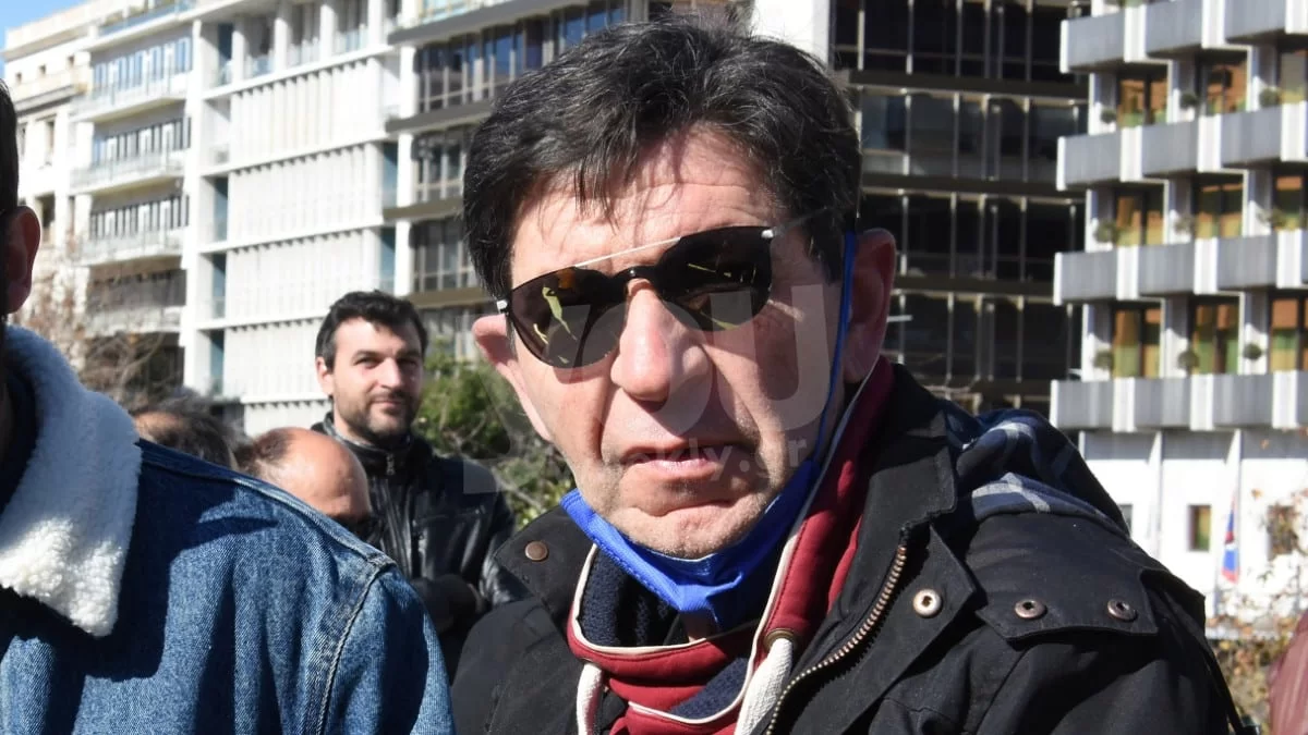 Γεράσιμος Σκιαδαρέσης: «Ήταν χυδαίο , δεν περίμενα...» - "Κόλαφος" ο ηθοποιός για περιστατικό με εφημερίδα