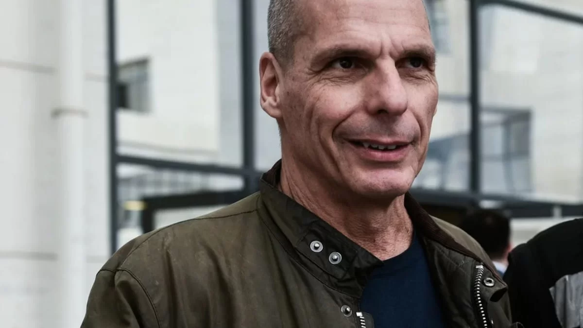 Γιάνης Βαρουφάκης: Ταυτοποιήθηκαν 2 δράστες για τον ξυλοδαρμό του στα Εξάρχεια