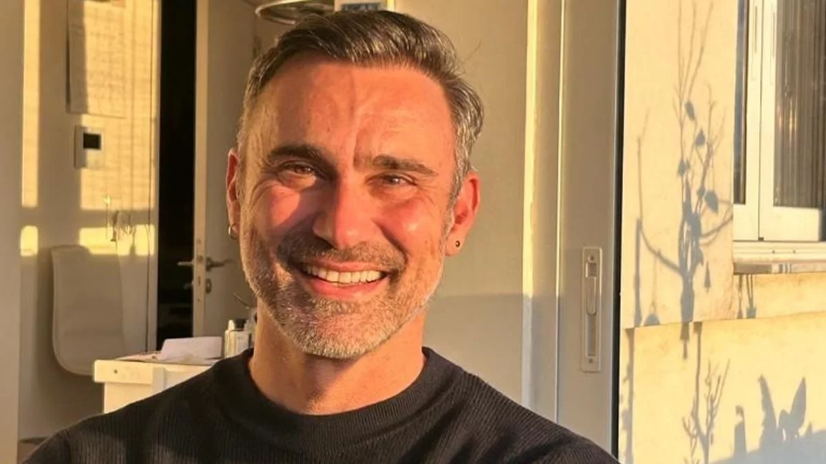 «Για τα γκέι παιδιά που μεγάλωσαν στην επαρχία...» - Οι συγκινητικές αναρτήσεις του Καπουτζίδη για τις Σέρρες και τον Πάνο Νάτση