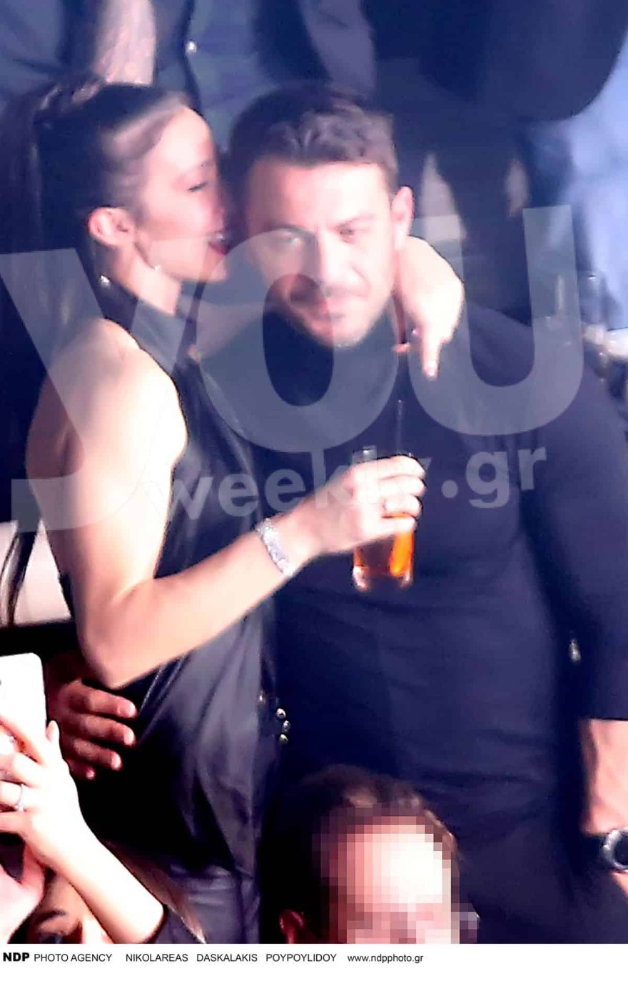 Της άνοιξε μέχρι και την πόρτα του αυτοκινήτου: Πως συμπεριφέρεται ο Αγγελόπουλος στην Βαμβακούση (Φωτογραφίες)