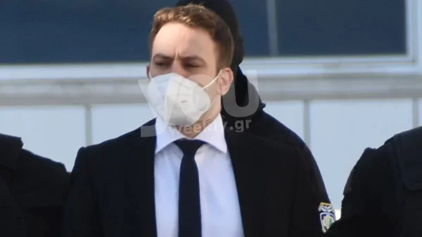 Γλυκά Νερά: Ραγδαίες εξελίξεις με τον Μπάμπη Αναγνωστόπουλο - Τι συνέβη μέσα στην δικαστική αίθουσα