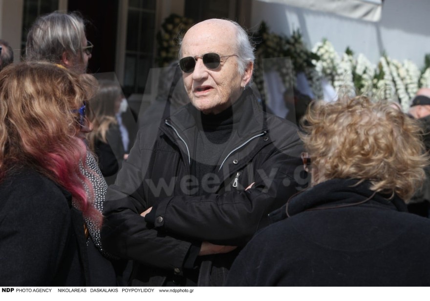 κηδεία Λάκη Παπαστάθη φωτογραφίες