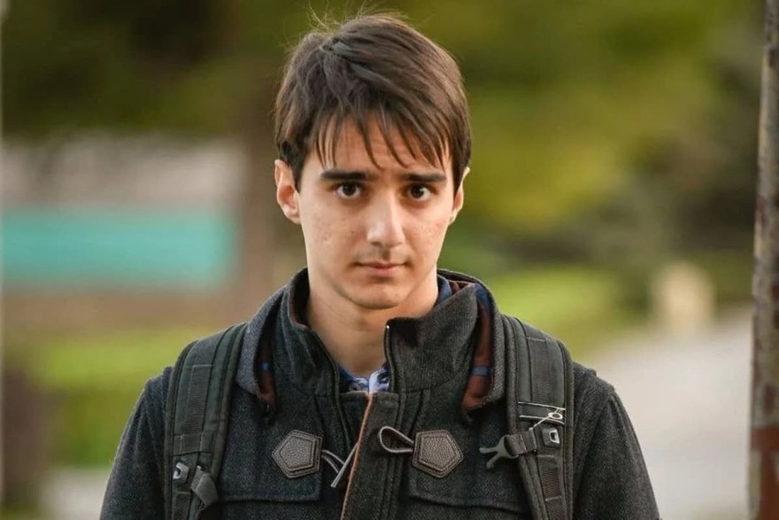 Σασμός το τέλος του Μανόλη