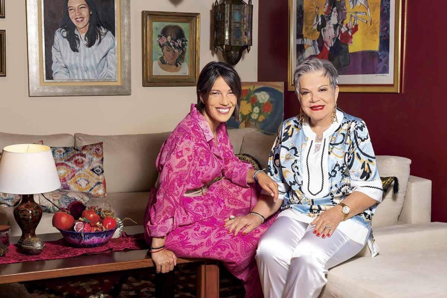 4 τρόποι για να διαχειριστείτε σωστά το πένθος και όσους πενθούν: Η Τένια Μακρή συμβουλεύει μετά την τραγωδία στα Τέμπη