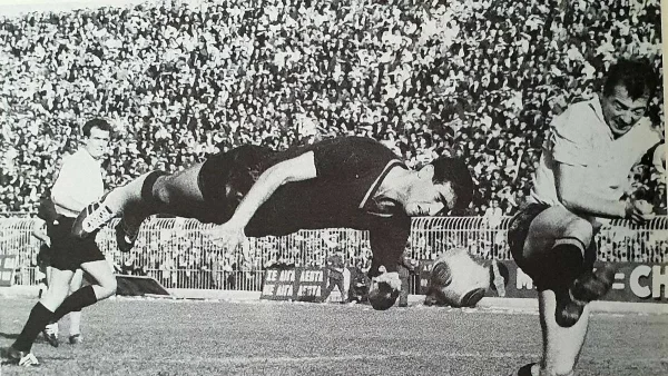 Πέθανε ο θρύλος της ΑΕΚ, Μίμης Παπαιωάννου