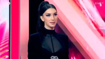 My style rocks: «Μια πολύ φτηνή απομίμηση...» - Το νέο ''καρφί'' της Βασιλικής στη Χριστιάννα Καρνέζη