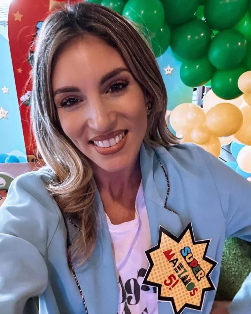 Αθηνά Οικονομάκου