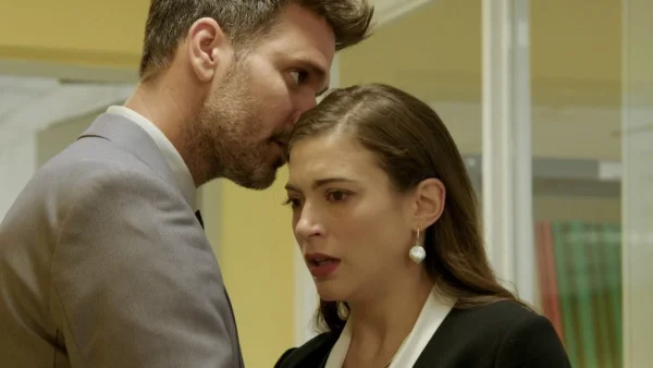 Ο Δημήτρης καλεί την Άννα στο νεκροτομείο και της ανακοινώνει πως... - Ασύλληπτος θρήνος στους Παγιδευμένους